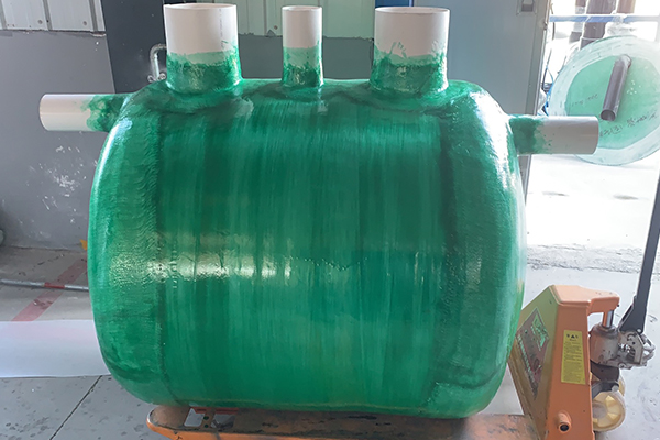 玻璃鋼化糞池購(gòu)買(mǎi)時(shí)要考察哪些內(nèi)容 玻璃鋼化糞池購(gòu)買(mǎi)時(shí)要考察哪些內(nèi)容